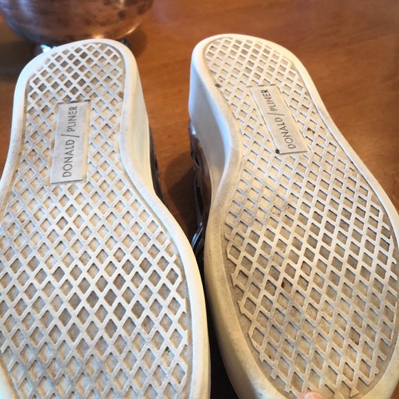 Donald Pliner, gold huarache shoes - Picture 7 of 8